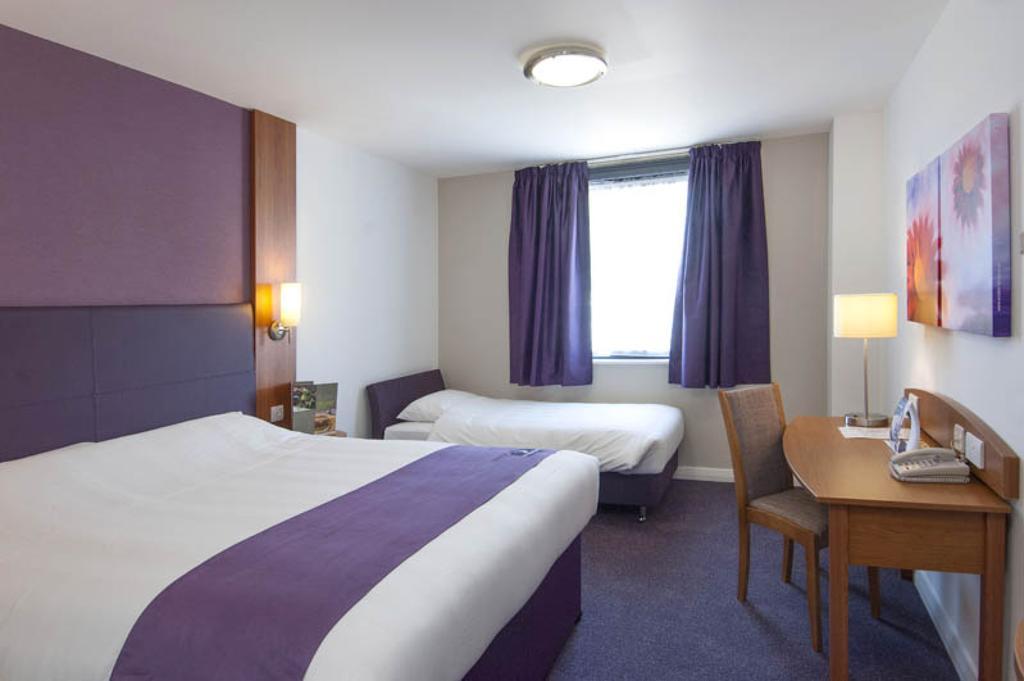 Premier Inn Newcastle - Gosforth/Cramlington Room photo