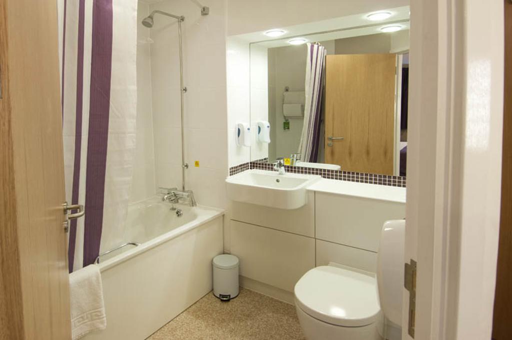 Premier Inn Newcastle - Gosforth/Cramlington Room photo